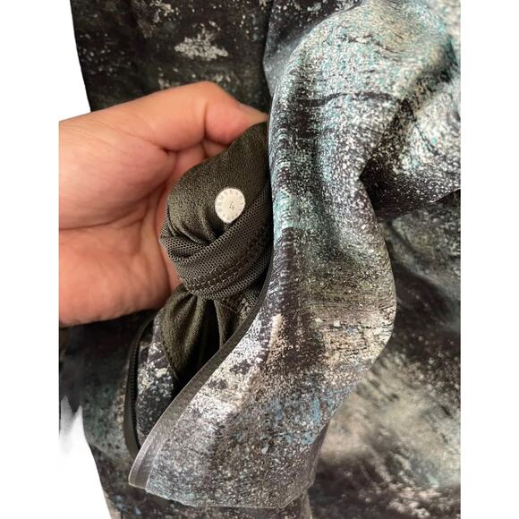 Lululemon Here to Move Jacket Azurite Dark Olive Zip Up Rain Coat Size 4 Small - Picture 5 of 13